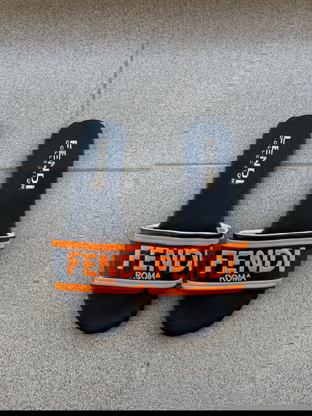 fendi παντοφλες