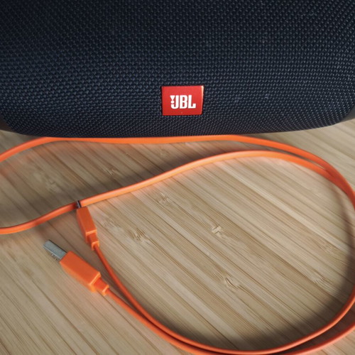 JBL Charge 3 Bluetooth speaker, fully functional