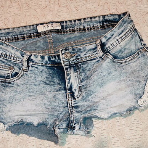 Tzin shorts small-medium