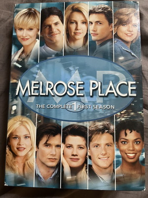 Melrose Place Σεζόν 1 DVD μεταχειρισμένο, αγγλικοί υπότιτλοι, περιοχή 1 ΗΠΑ