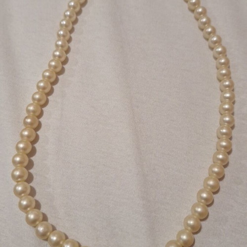 Pearl necklace
