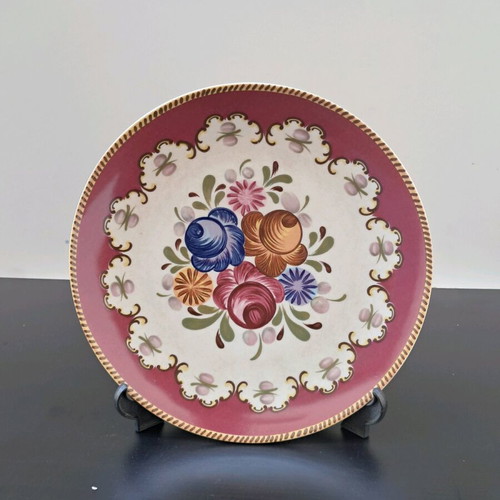 Tirschenreuth Bavaria decorative plate like new, collectible
