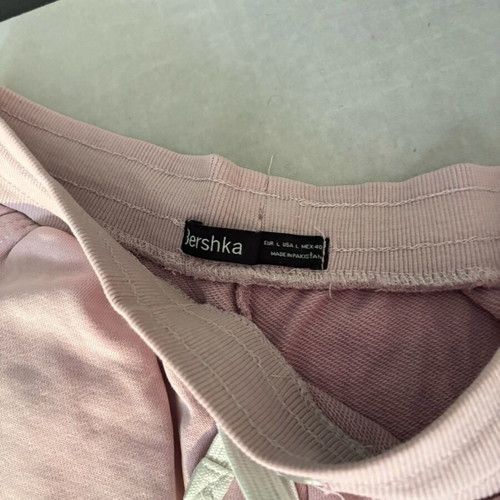 Bershka shorts pink, size L, like new