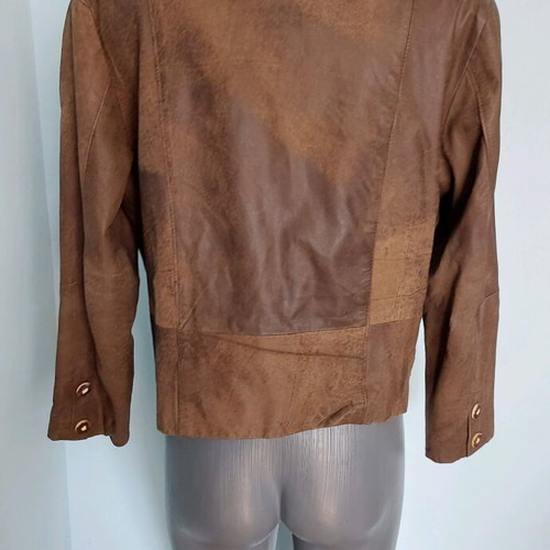 Vintage women's jacket made of natural nubuck used, 1980s style