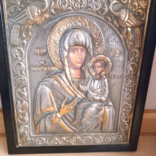 Icon of Panagia Odigitria in silver-gold 27×22 cm