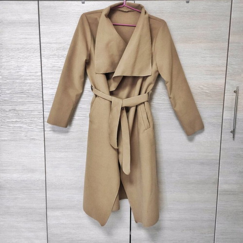 Long Italian trench coat new, camel with belt and multipurpose collar