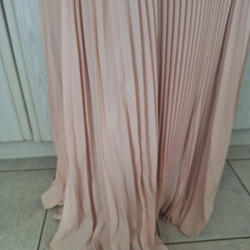 Long formal pleated dress Access like new