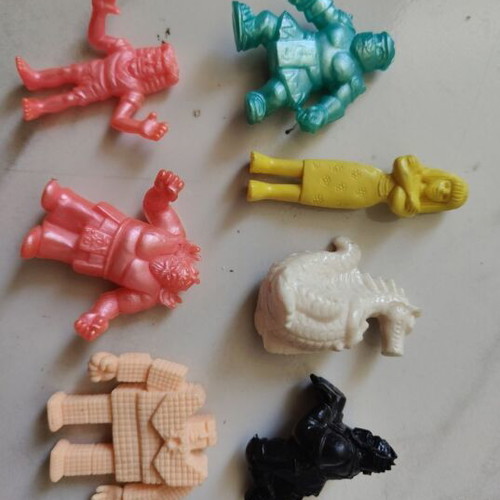 Alien figures collection like new, pack all together