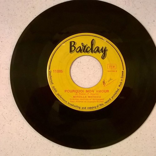 Vinyl record 45 Mireille Mathieu used, 1966 without sleeve