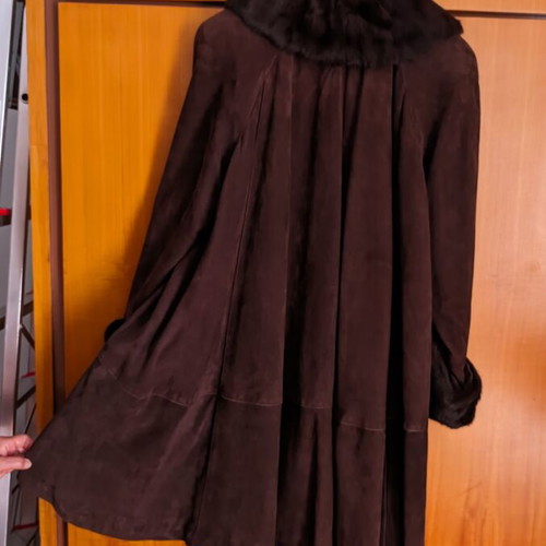 Leather coat with natural fur like new, Italian suede, fur collar and cuffs
