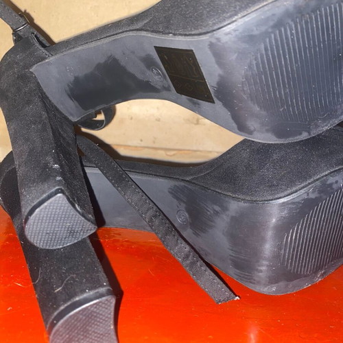Luigi women's sandals like new, size 40, black
