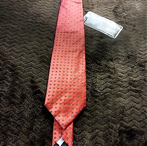 Αντρική επώνυμη γραβάτα