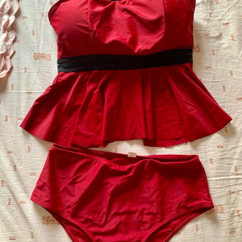 Tankini in burgundy color like new, size M