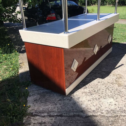 Heated showcase and desk like new