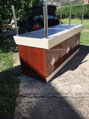 Heated showcase and desk like new