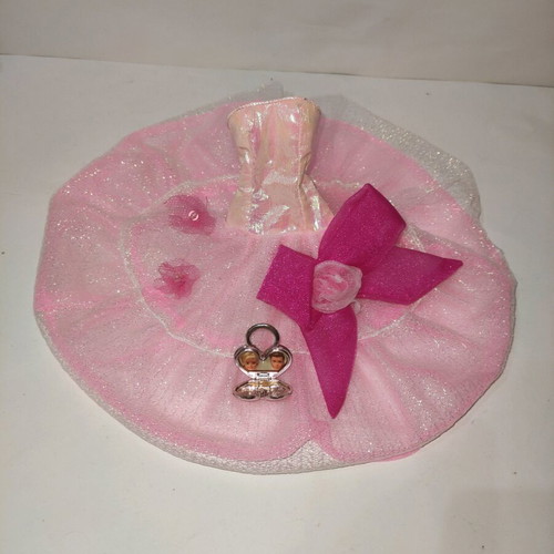 Sindy Hasbro Pearly Princess 1989 dress and bag like new