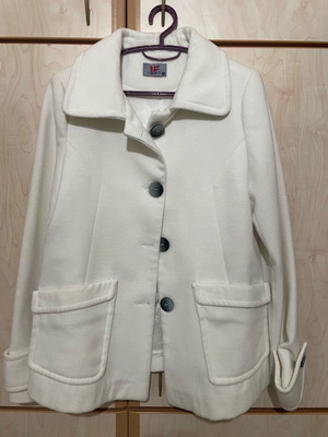 White coat like new, size M