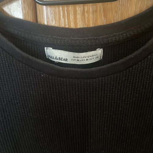Zara crop top used, black, fits small and medium