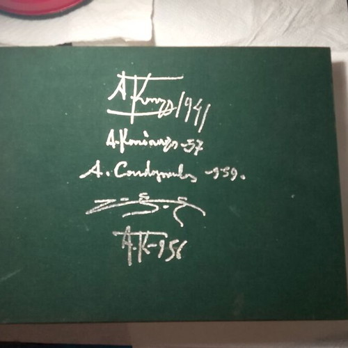 Alekos Kondopoulos Artist Collectible Album like new