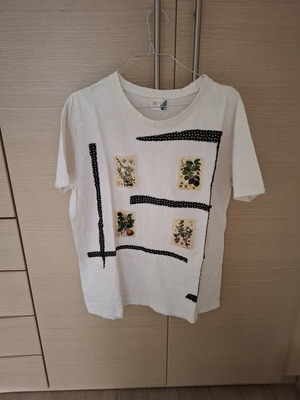 Handmade men's T-shirt like new, size medium, black and white
