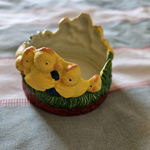 Easter bowl like new for candies and treats