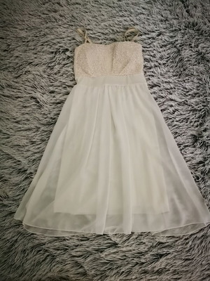 Mini white dress like new with embroidery and adjustable straps