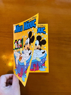 Mickey Mouse 1354 with double cover like new, collectible