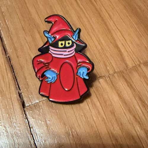 Vintage He-man cartoon pin like new