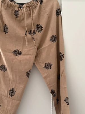 Linen pants like new, beige, elastic waist with drawstring