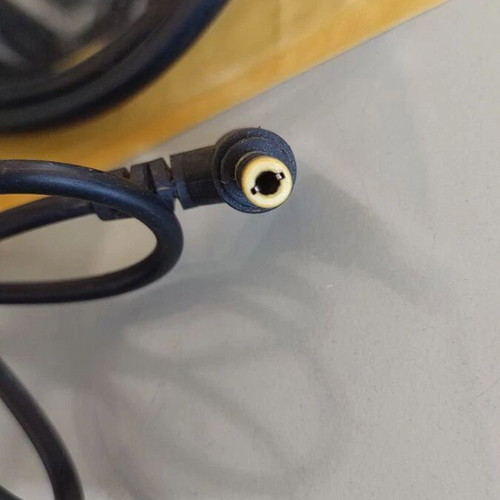 Laptop AC Adapter 19V 4.74A 90W SK90190474 like new