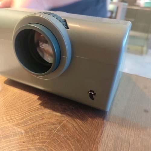 Video projector like new for mobile phone