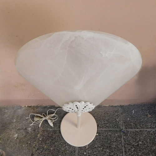Vintage floor lamp single light like new, metal