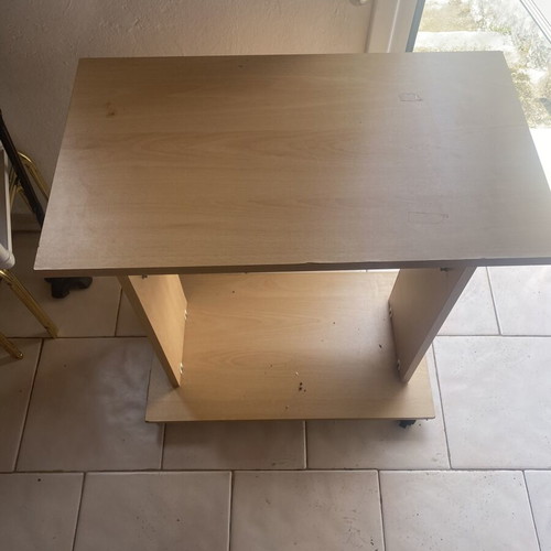 Wooden computer desk on wheels like new
