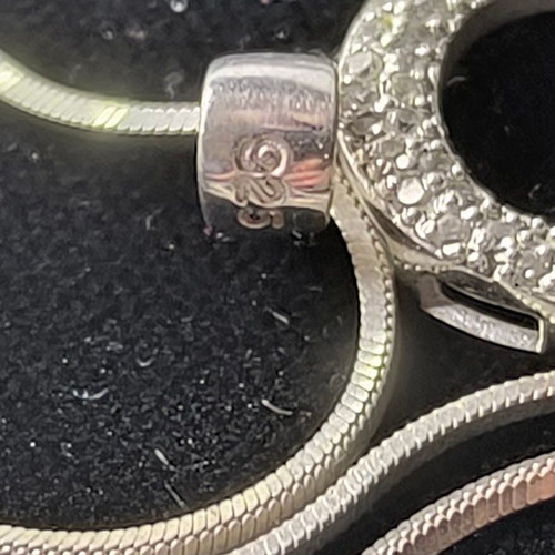 Silver pendant with chain 25 like new, 40cm