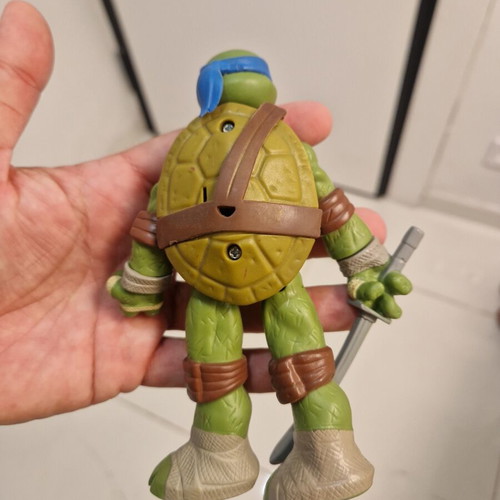 Leonardo action figure used, Teenage Mutant Ninja Turtles 2014