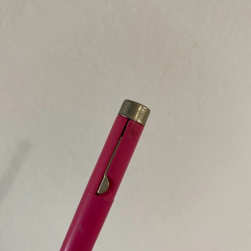 Pink vintage pen like new, over 30 years old, needs nib