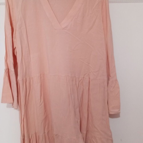 Summer dress like new, light salmon color, size M