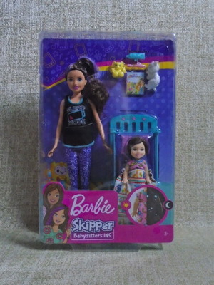Barbie Skipper baby sitters new with box