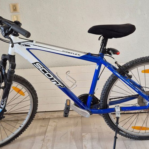 Scott Mountain Bike like new, 26 inch wheels