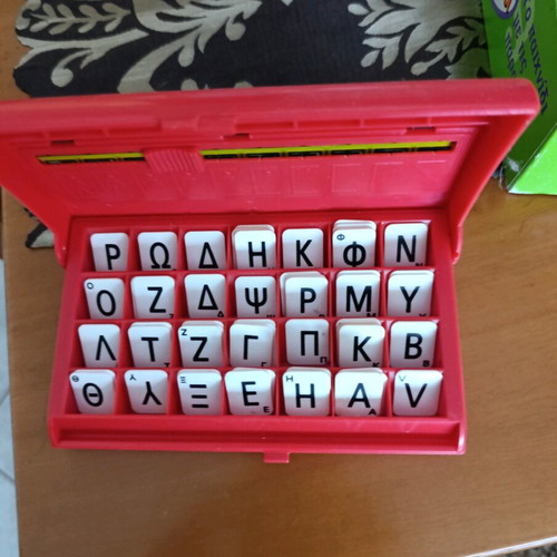 Mini Hangman board game like new