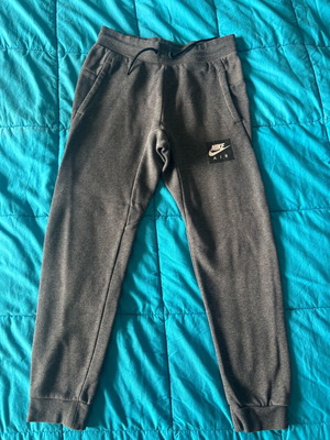Nike kids tracksuit 12 years like new, dark gray