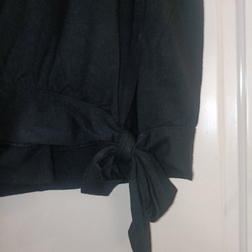Gap women's black sleeveless blouse, size XL, viscose