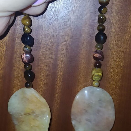 Necklace with semi-precious stones new, mainly tiger's eye