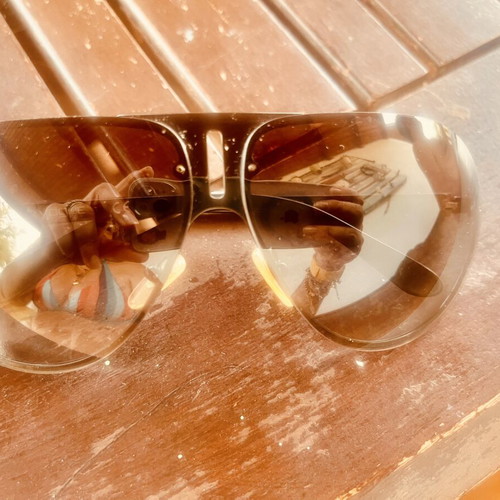 Vogue Vintage Aviator Sunglasses used, black