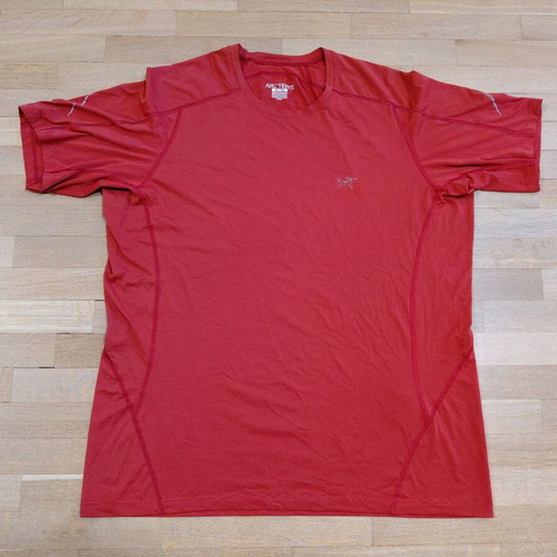Arc'teryx Men's Shirt XL used, red