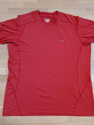 Arc'teryx Men's Shirt XL used, red
