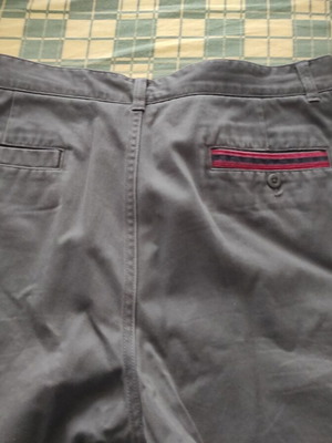 Nike men's shorts size Large like new, gray