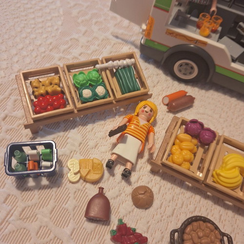 Playmobil Country 70134 like new with box and instructions