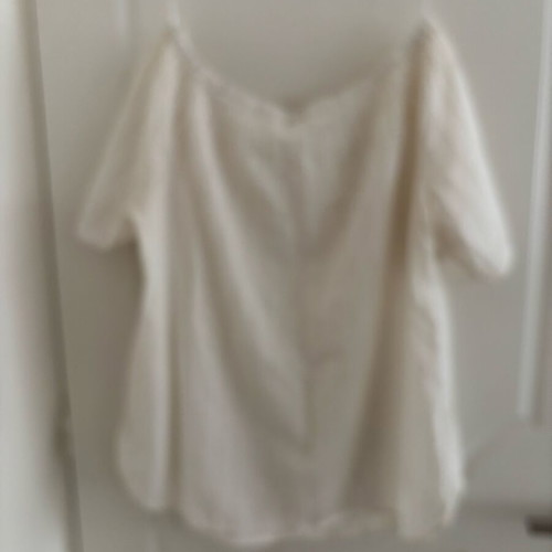 White blouse like new with romantic eyelet embroidery and short sleeves
