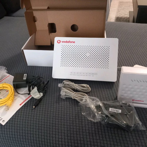 Router almost unused, pack of 2, used